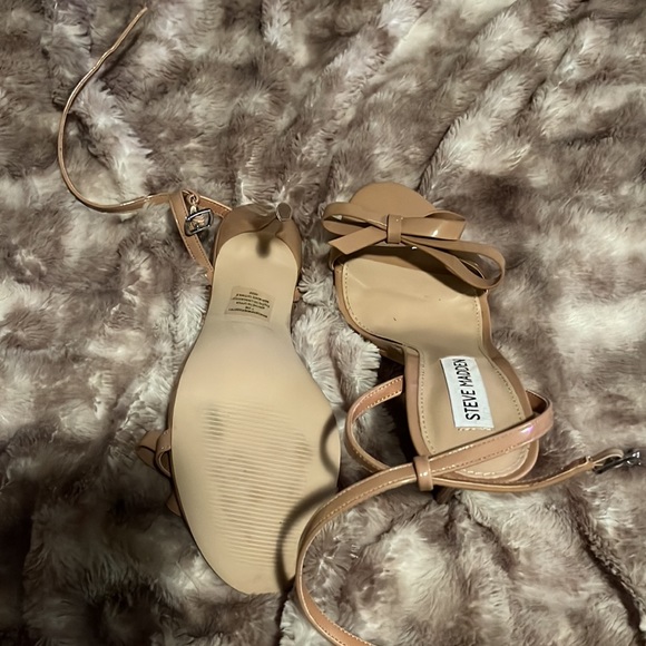 Steve Madden strappy bow heels - Picture 2 of 4